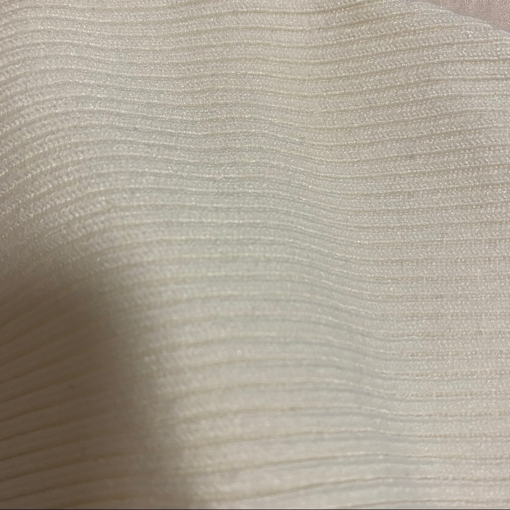 Sweater - Picture 6 of 6